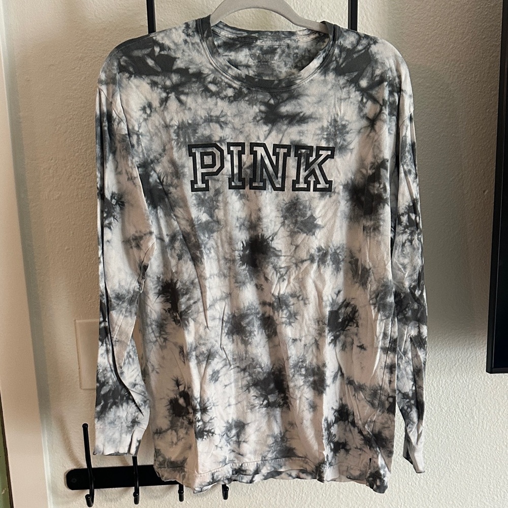 PINK Victoria's Secret Black and White Tie-Dye Long Sleeve Tee